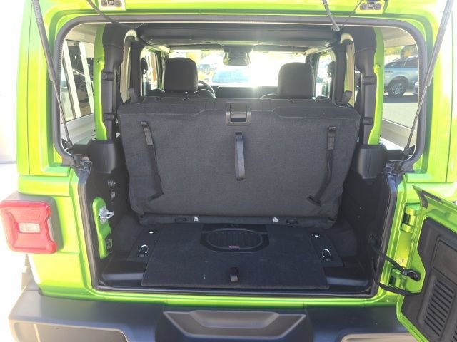 New 2026 Jeep Wrangler Rubicon w/ Technology Group image 27