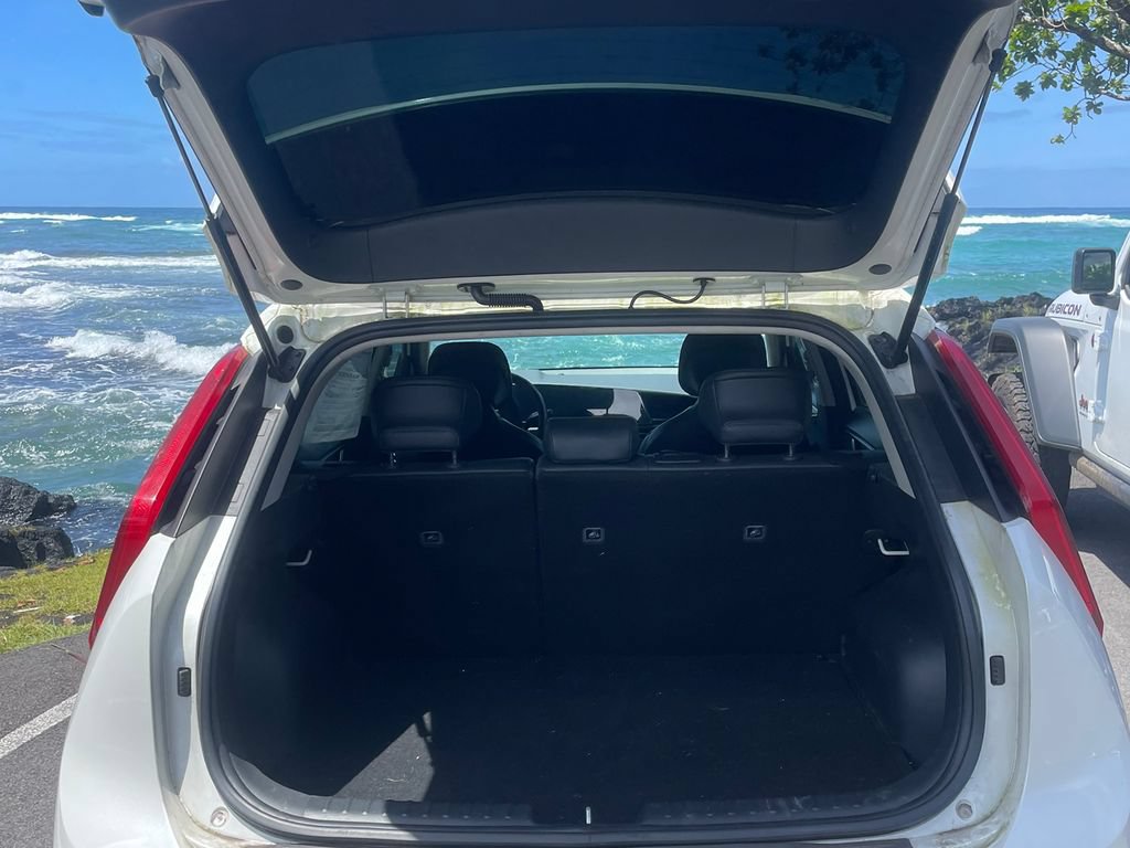 Used 2023 Kia Niro EX FWD image 6
