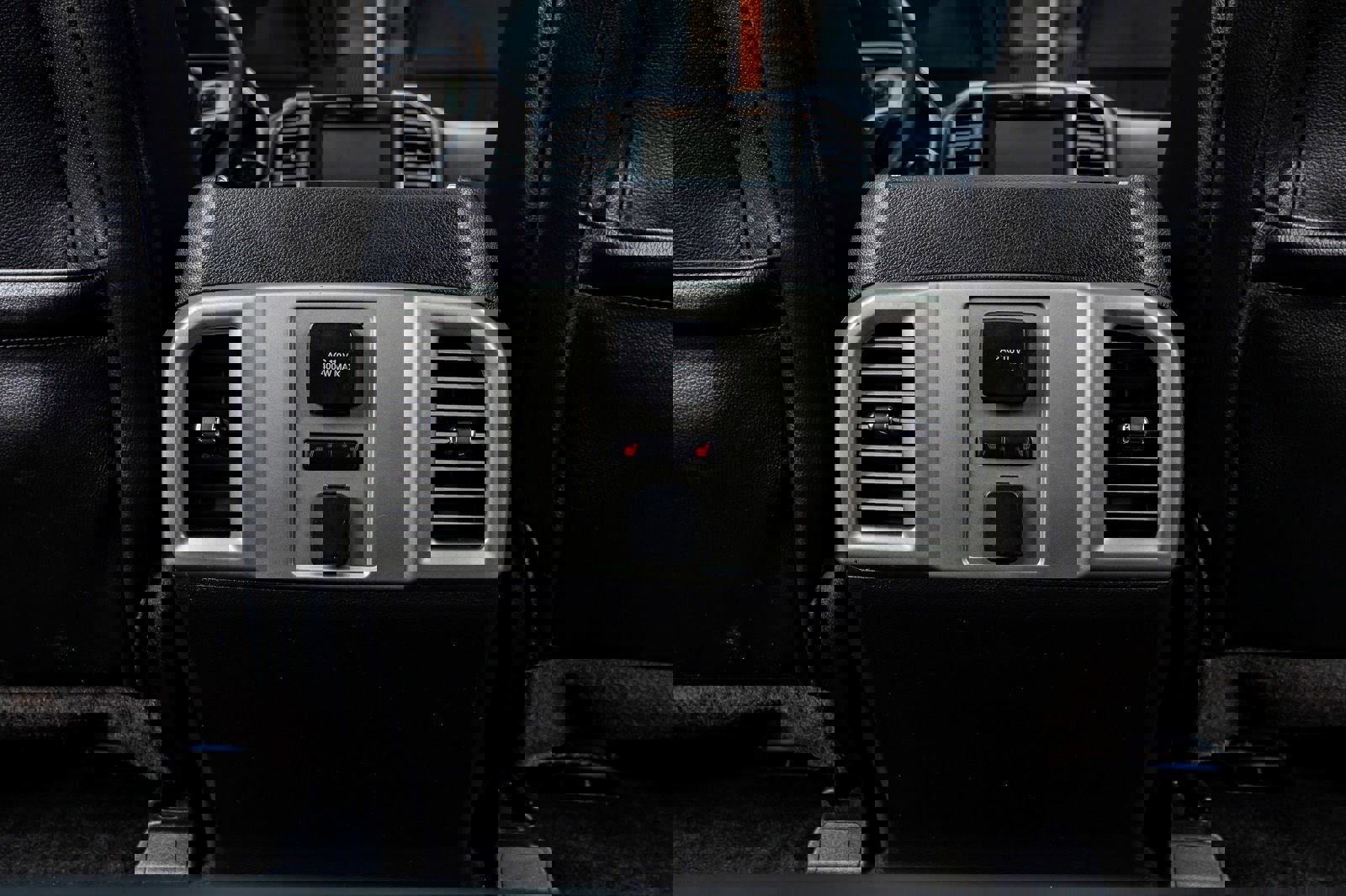 Used 2015 Ford F150 Lariat w/ Equipment Group 502A Luxury image 32