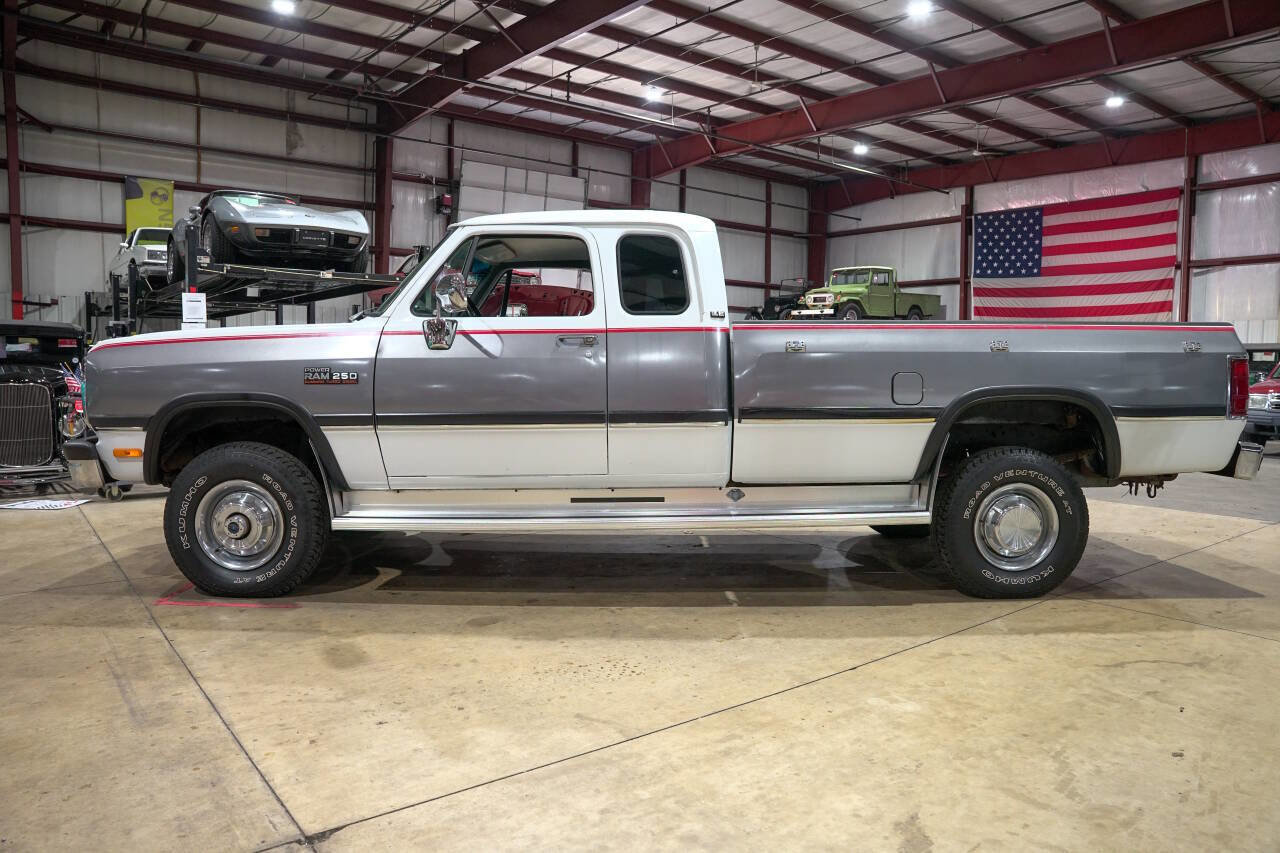 Used 1992 Dodge D/W Truck 250 image 4