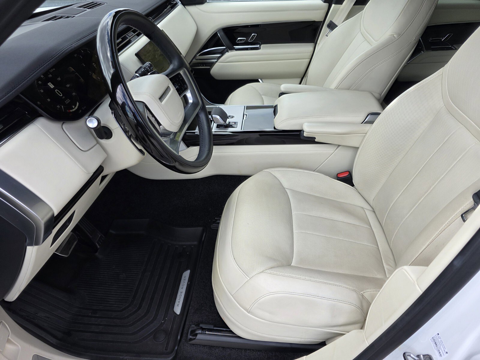 Certified 2024 Land Rover Range Rover SE AWD/4WD image 10