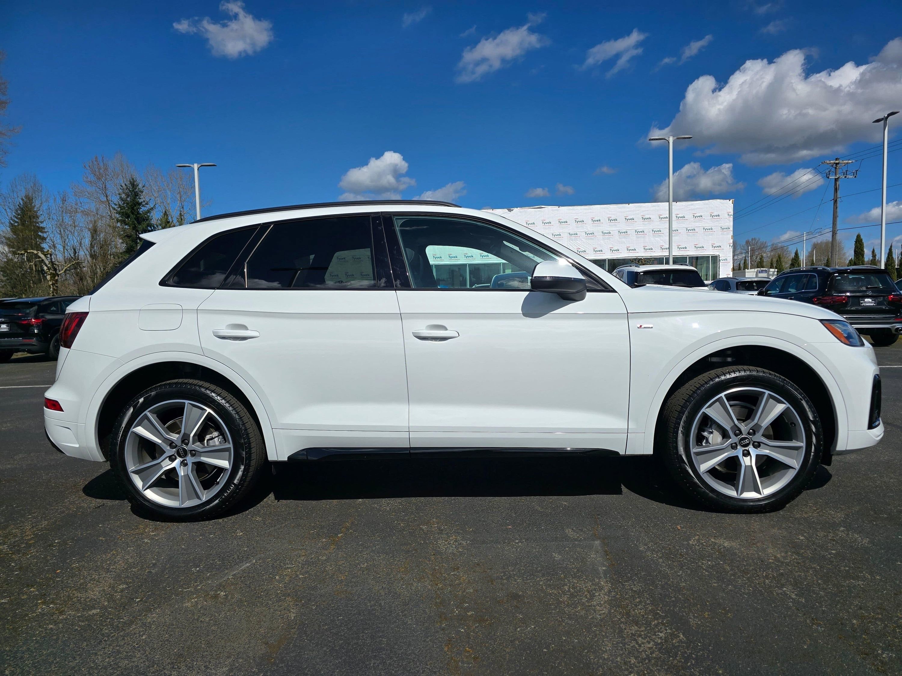 Used 2023 Audi A4 2.0T Premium Plus w/ Premium Plus Package image 7