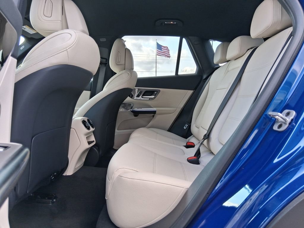 New 2026 Mercedes-Benz GLC 300 image 20
