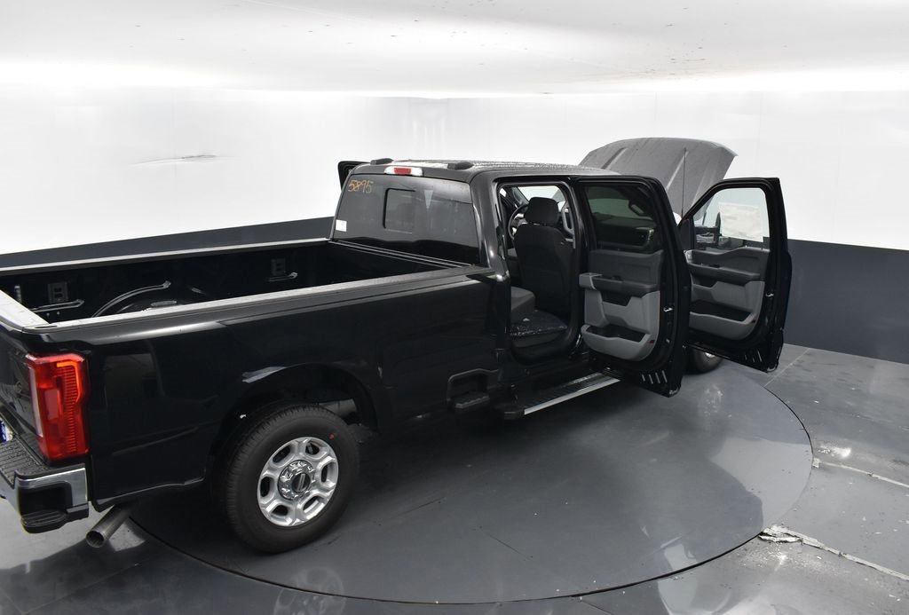 New 2026 Ford F250 XLT image 43