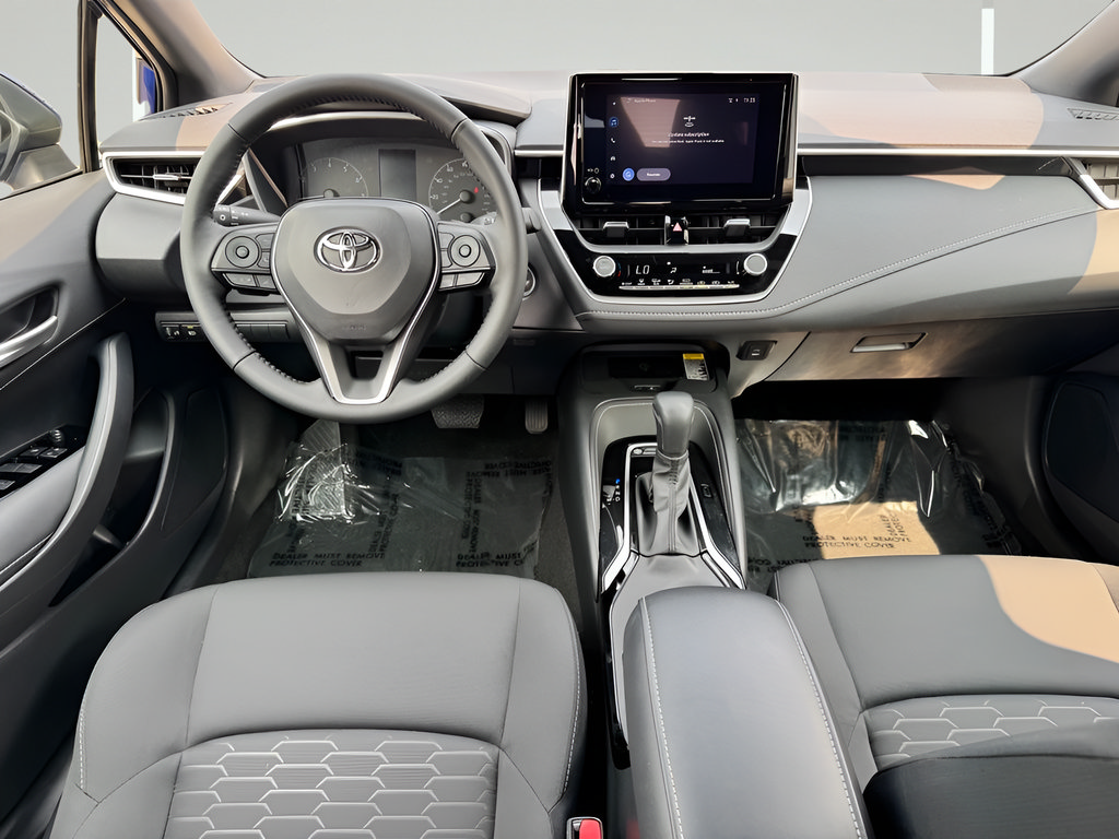 Used 2025 Toyota Corolla SE w/ SE Package FWD image 18