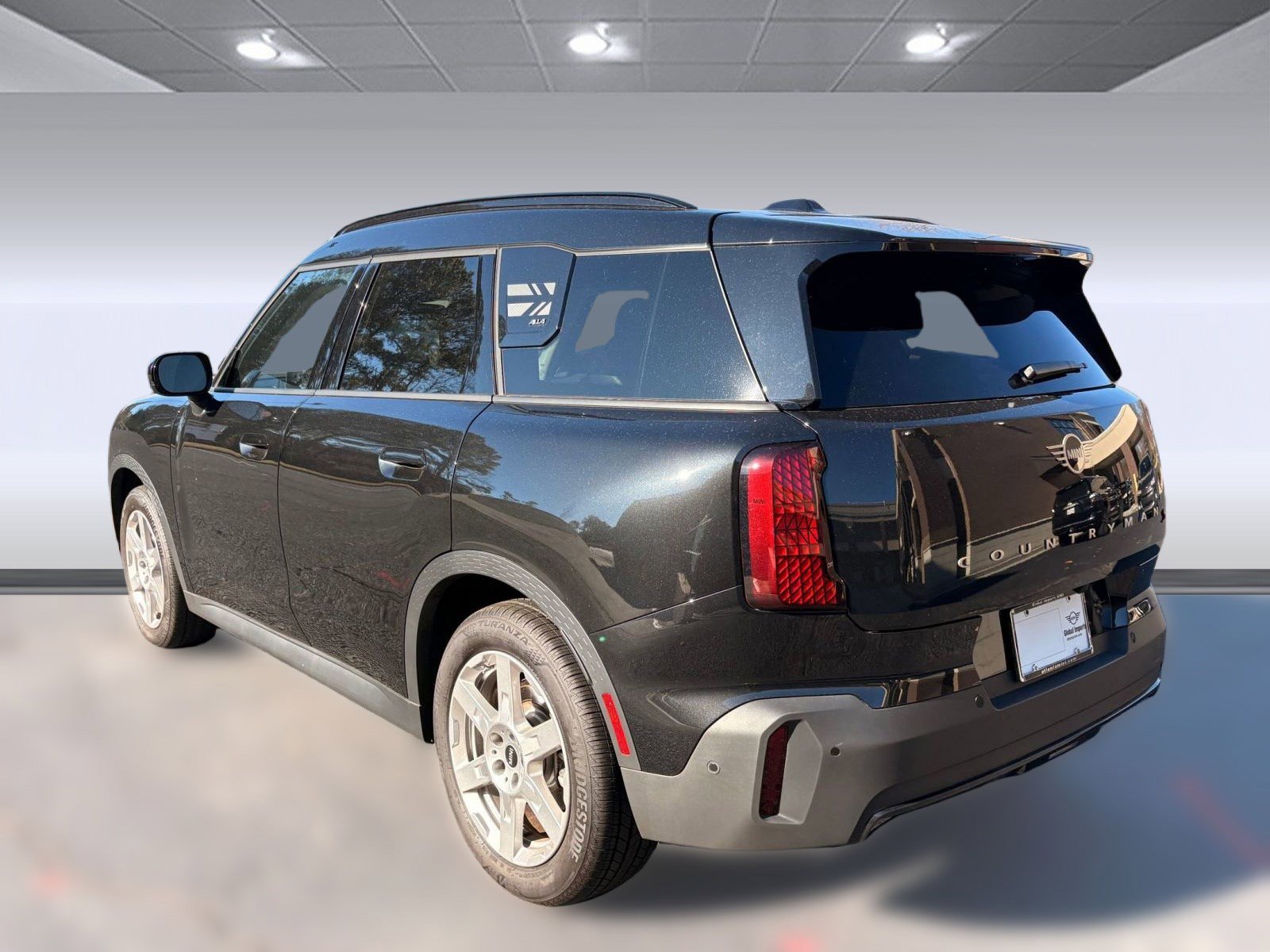 Used 2025 MINI Cooper Countryman S w/ Comfort Package Max image 3