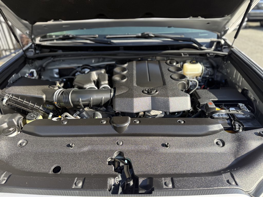 Used 2018 Toyota 4Runner SR5 Premium image 24