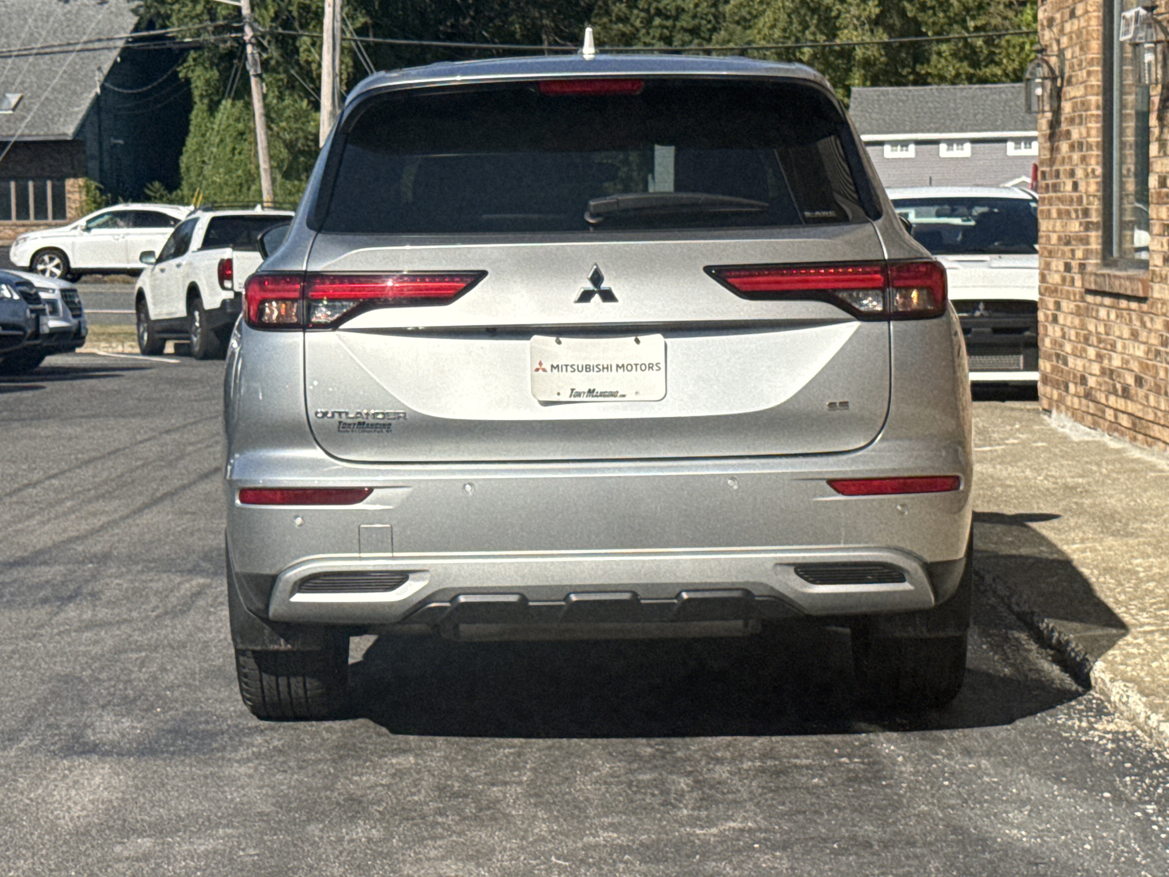Used 2022 Mitsubishi Outlander SE image 4