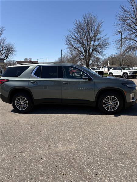 Used 2022 Chevrolet Traverse LT