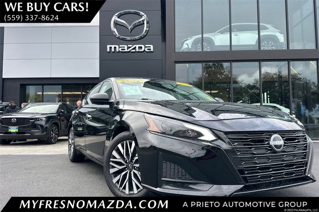 Used 2024 Nissan Altima 2.5 SV