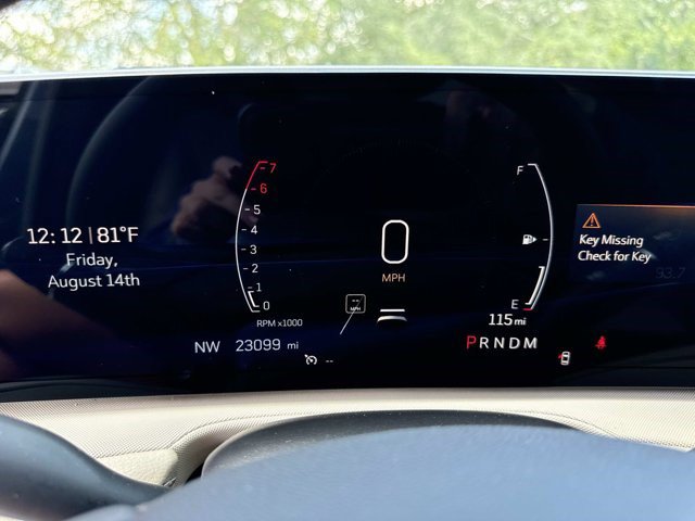 Certified 2024 Cadillac XT4 Luxury w/ Cold Weather Package FWD image 24
