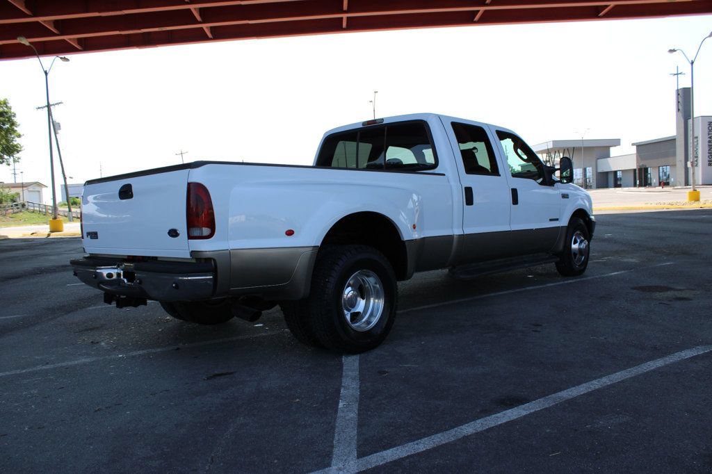 Used 2003 Ford F350 Lariat RWD image 4