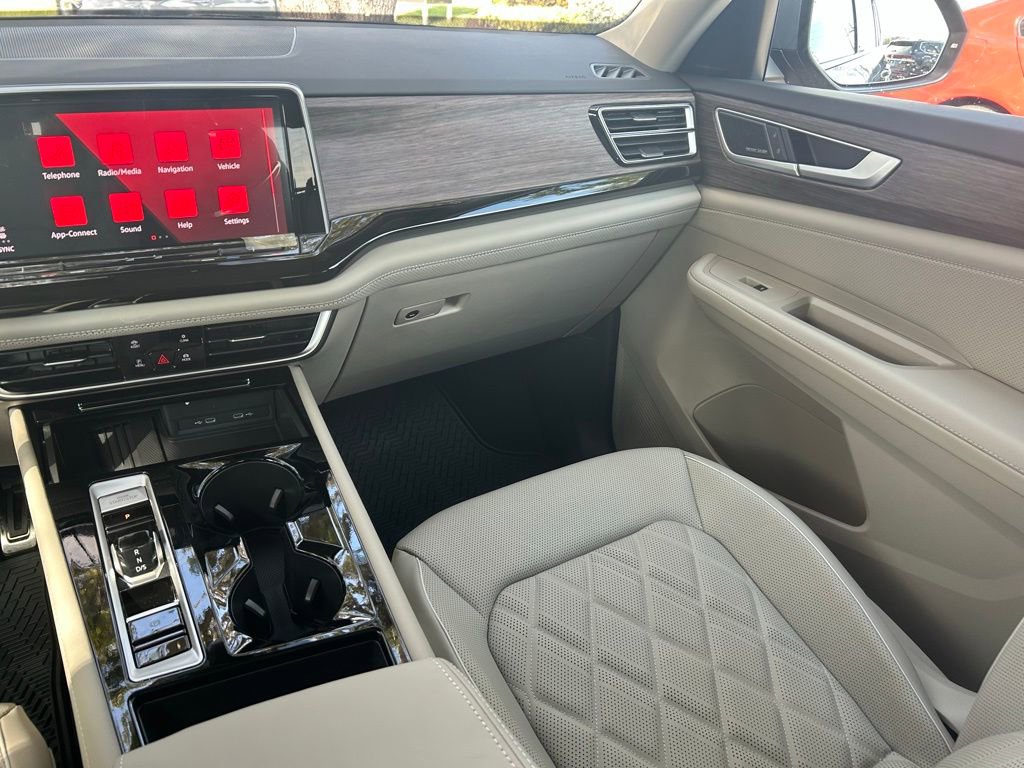 New 2026 Volkswagen Atlas SEL Premium R-Line image 11