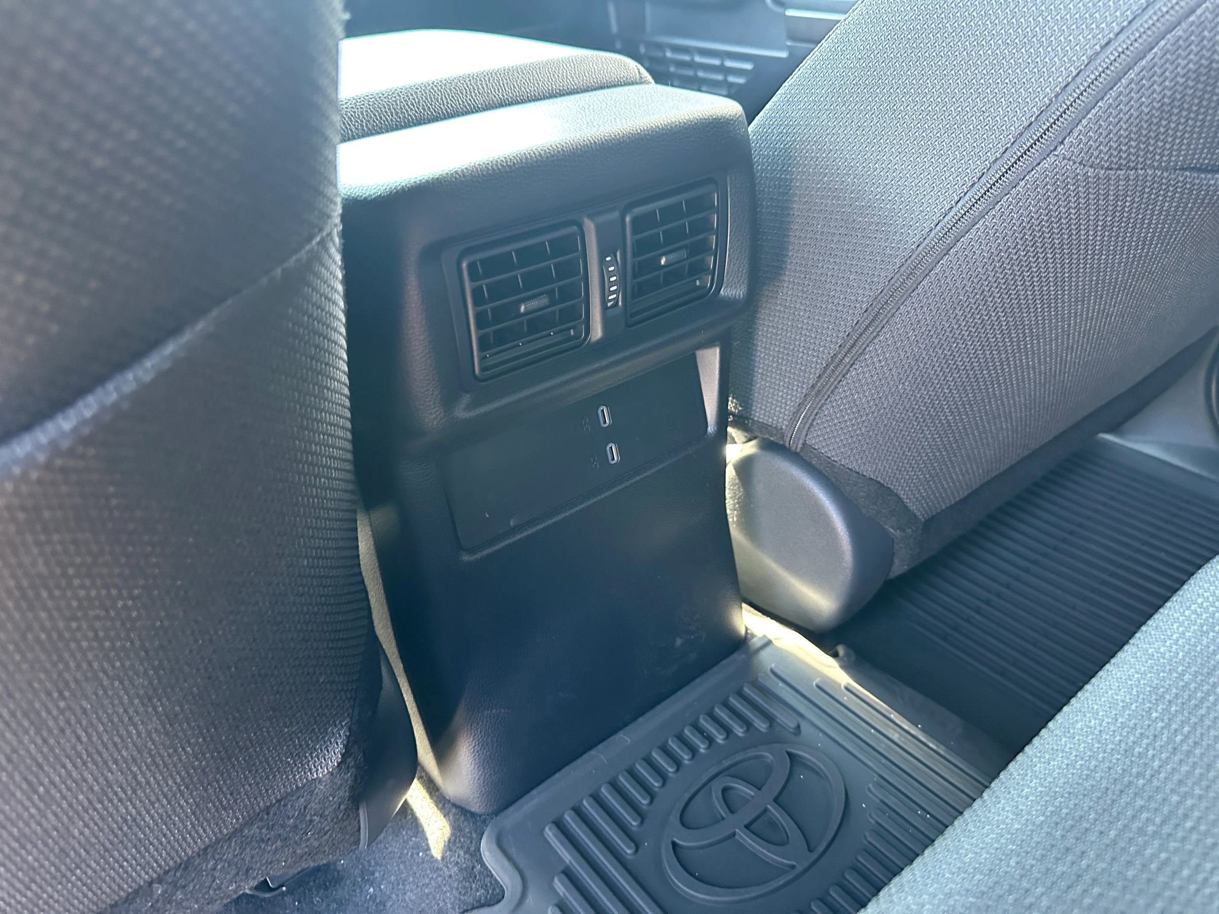 Used 2025 Toyota 4Runner SR5 image 32