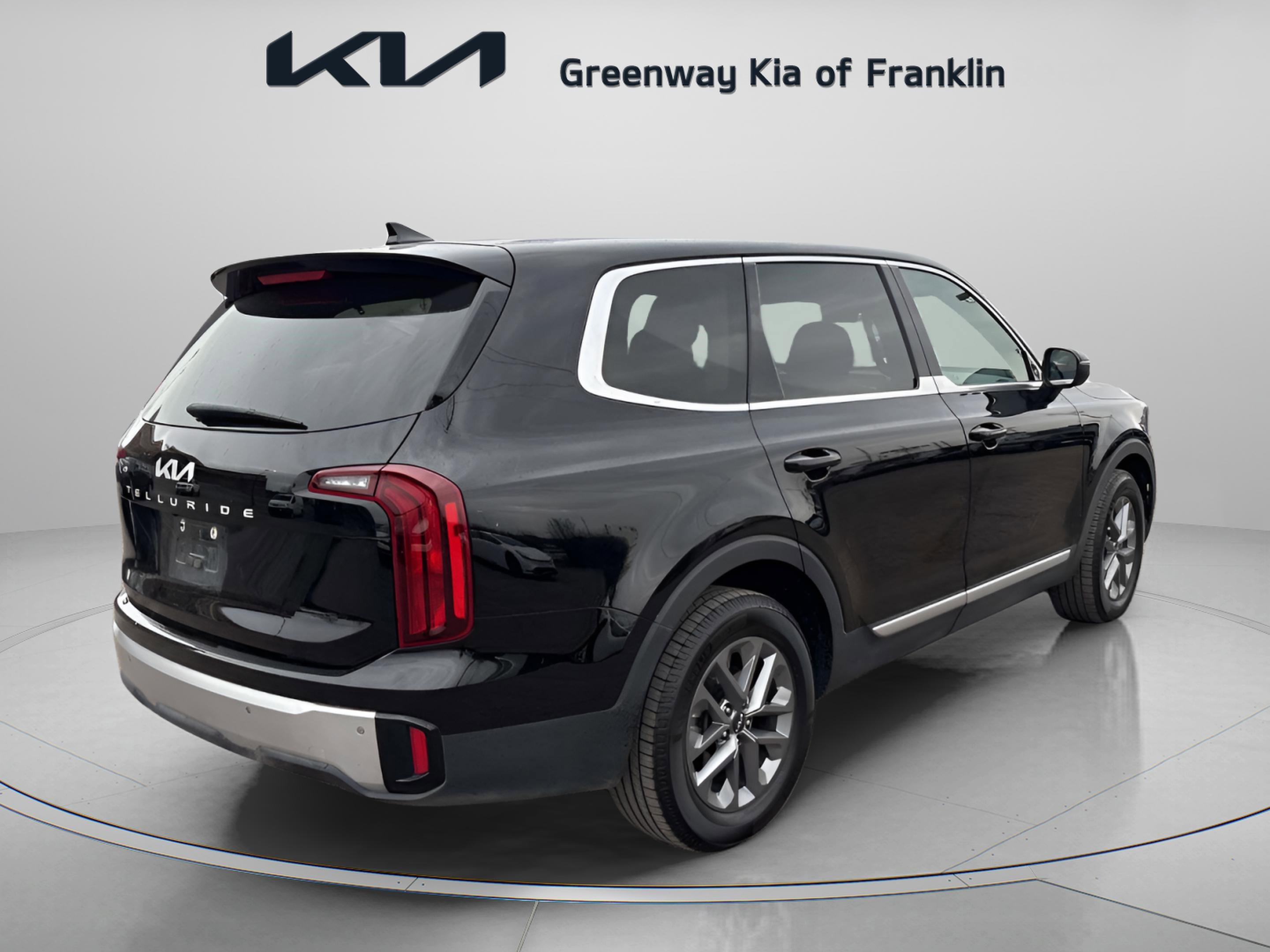 Used 2023 Kia Telluride LX image 7