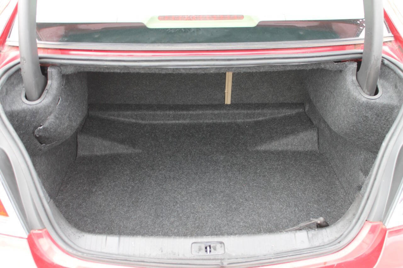 Used 2013 Buick LaCrosse Premium FWD image 27