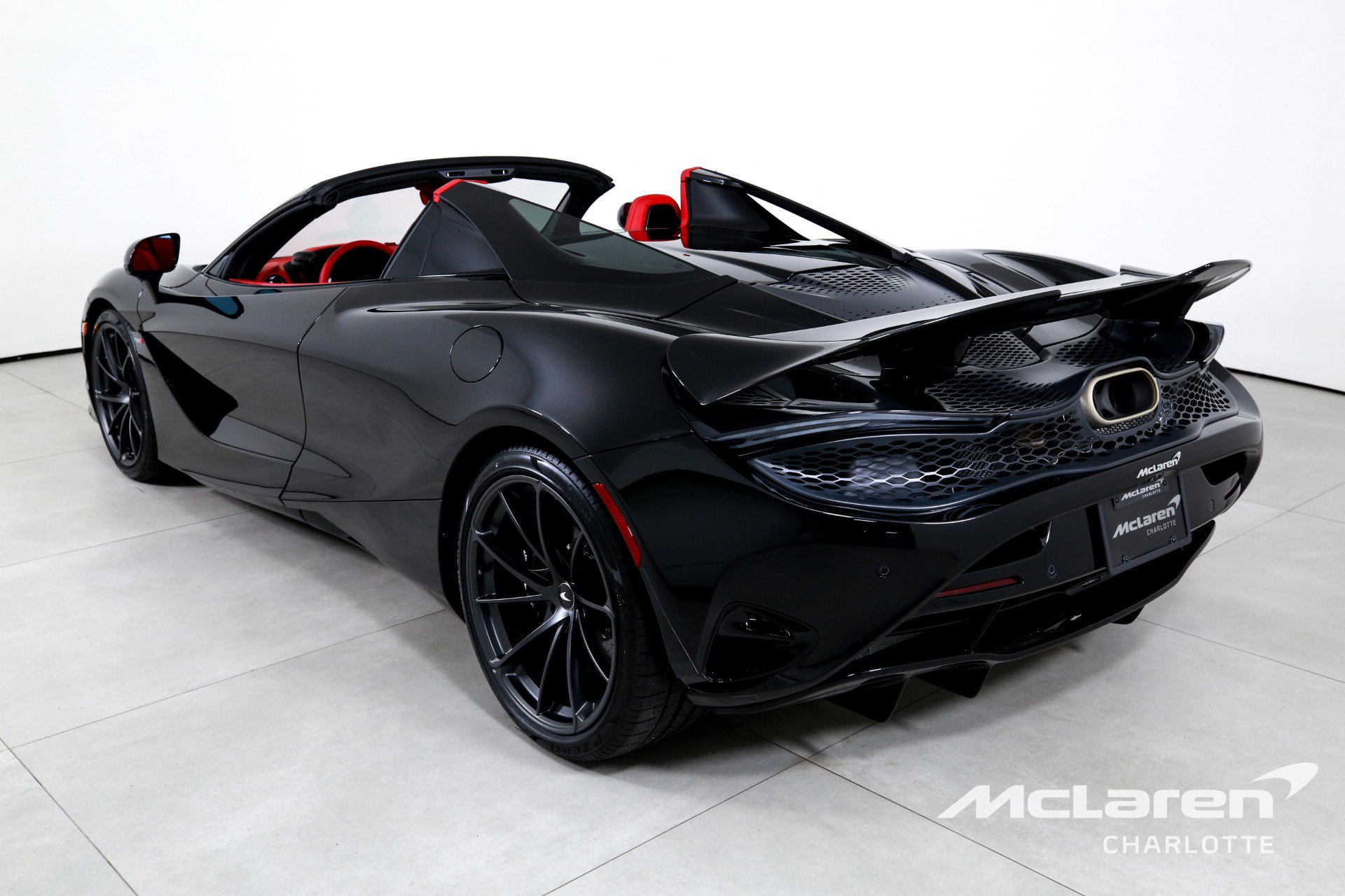 New 2026 McLaren 750S Spider RWD image 8