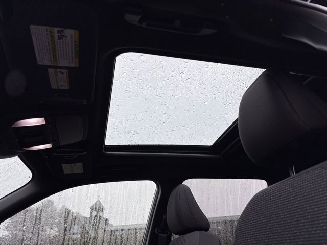 Used 2025 Subaru Forester Premium image 22