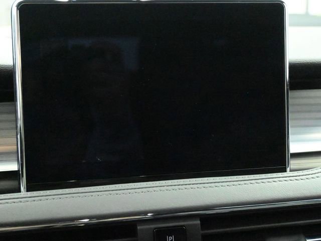 Certified 2022 Lincoln Corsair AWD w/ Equipment Group 101A image 16