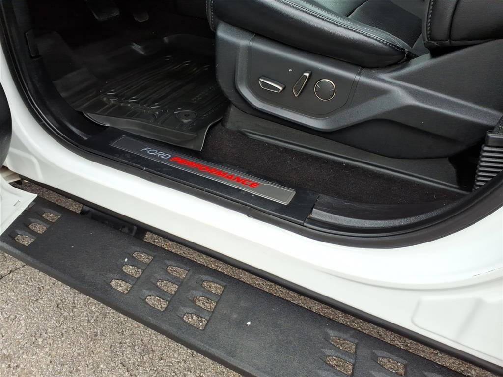 Used 2019 Ford F150 Raptor w/ Equipment Group 802A Luxury image 16