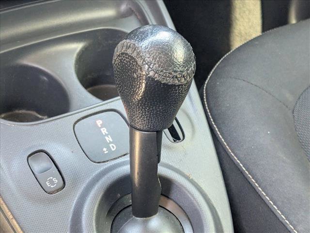 Used 2016 smart fortwo passion image 9