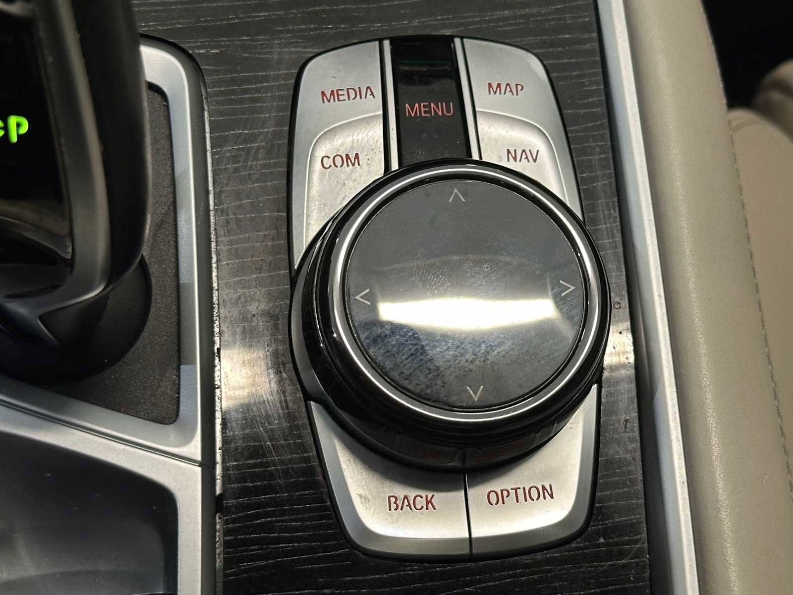 Used 2021 BMW 750i xDrive w/ Executive Package AWD/4WD image 17