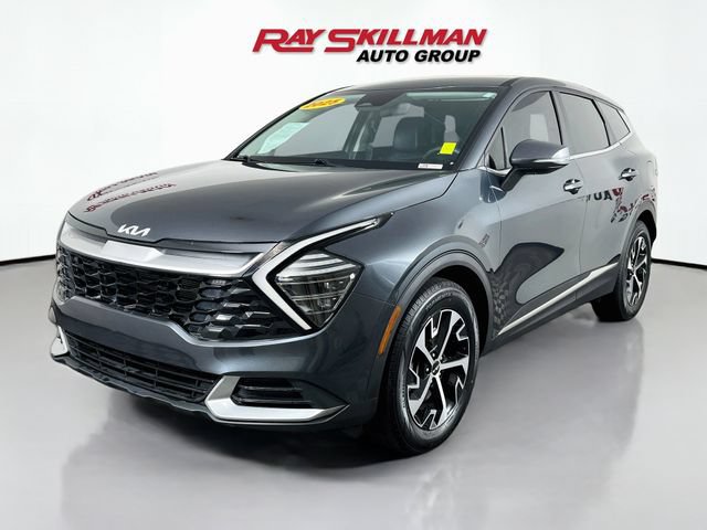 Used 2025 Kia Sportage EX FWD image 3