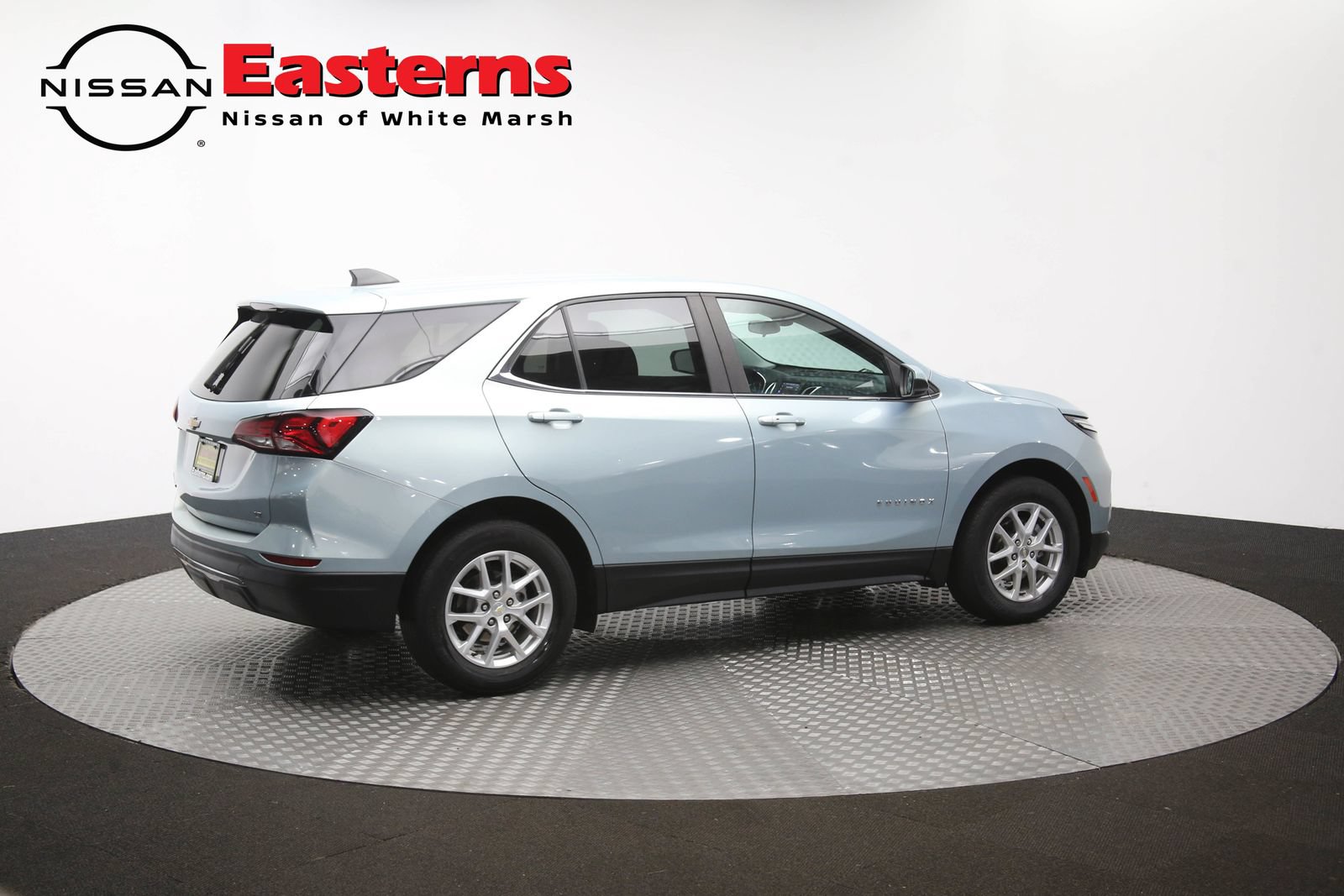 Used 2022 Chevrolet Equinox LT FWD image 40