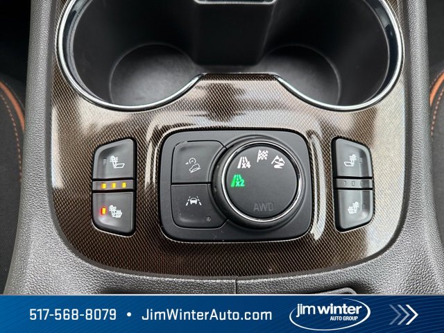 Certified 2023 GMC Acadia AT4 image 32