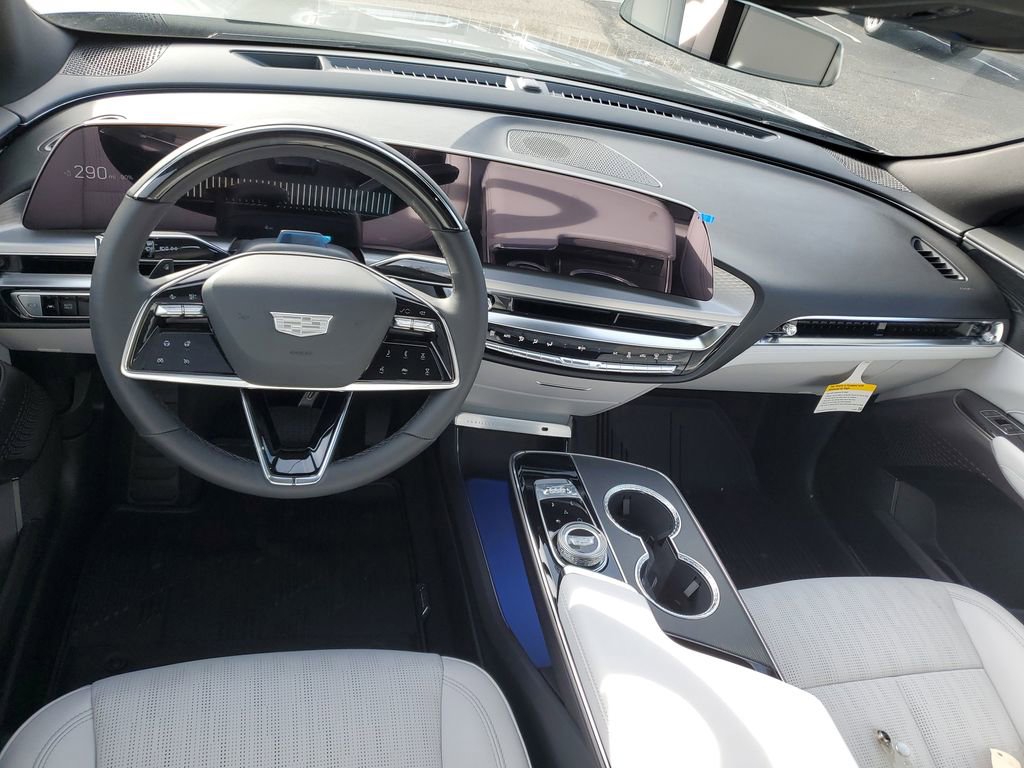 New 2026 Cadillac Lyriq Luxury image 9