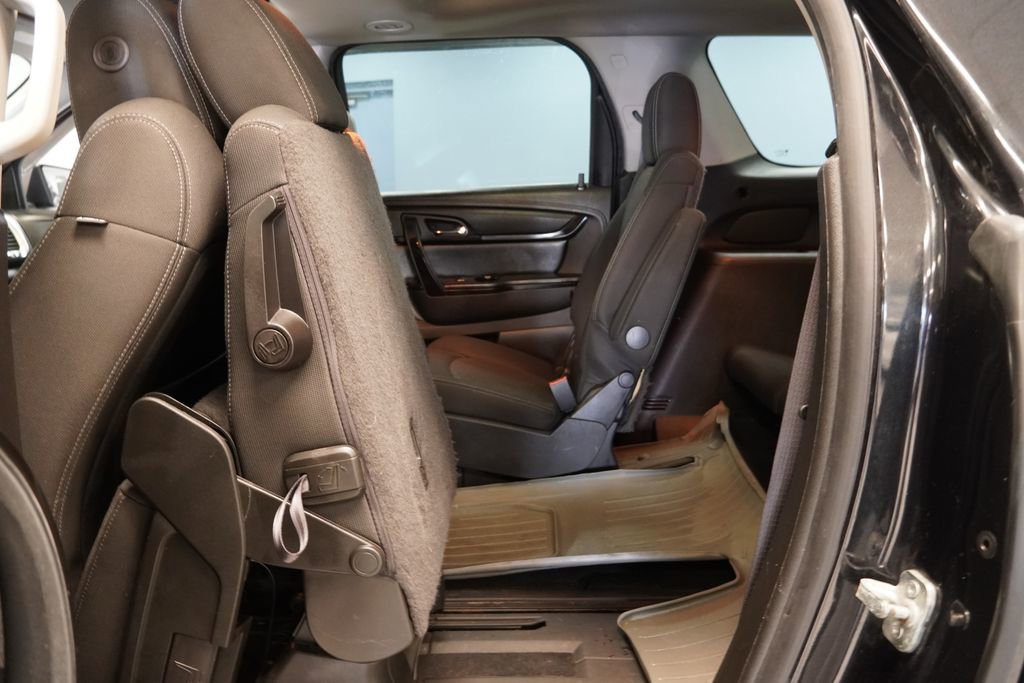 Used 2013 GMC Acadia SLE image 28