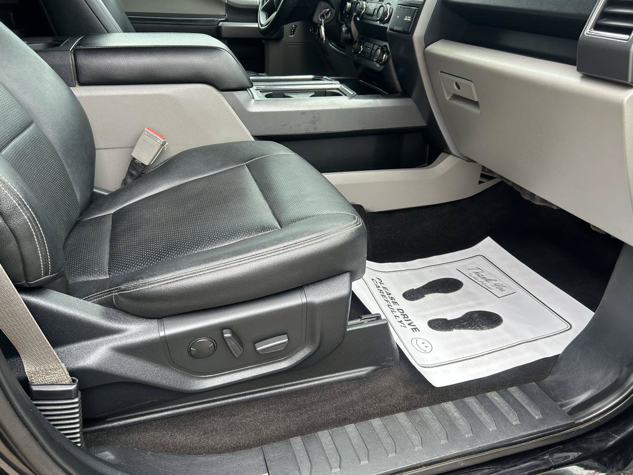 Used 2019 Ford F150 XLT w/ Equipment Group 302A Luxury AWD/4WD image 12