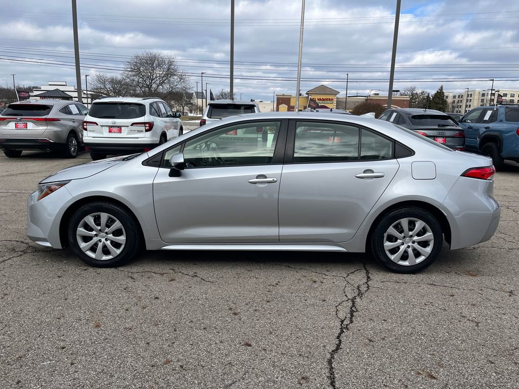 Certified 2020 Toyota Corolla LE image 2
