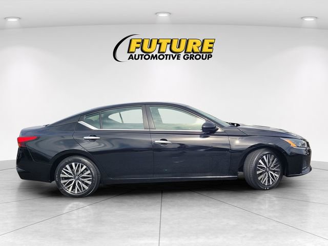 Certified 2023 Nissan Altima 2.5 SV image 3