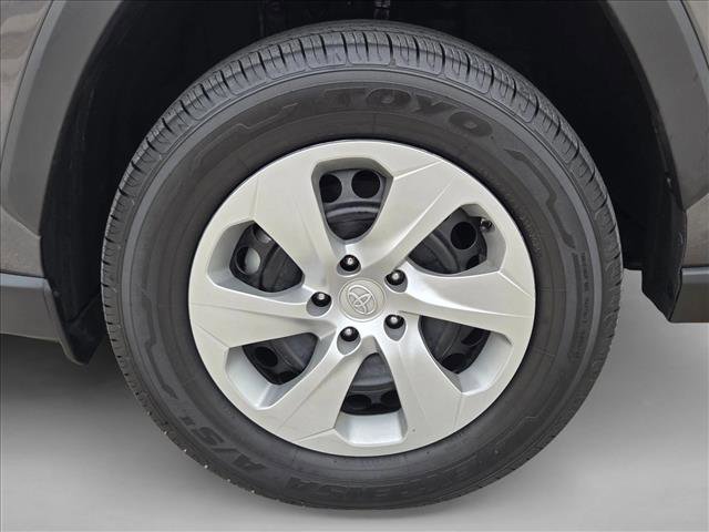 Certified 2022 Toyota RAV4 LE w/ Carpet Mat Package (TMS) image 22