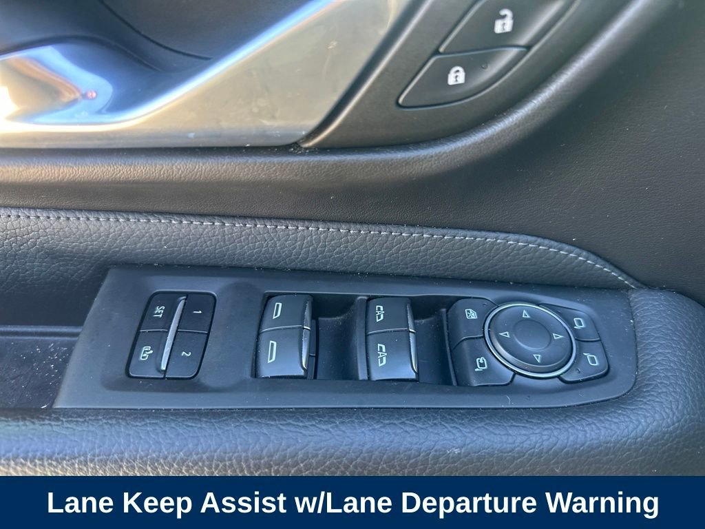 Used 2022 GMC Yukon Denali w/ Denali Premium Package image 33