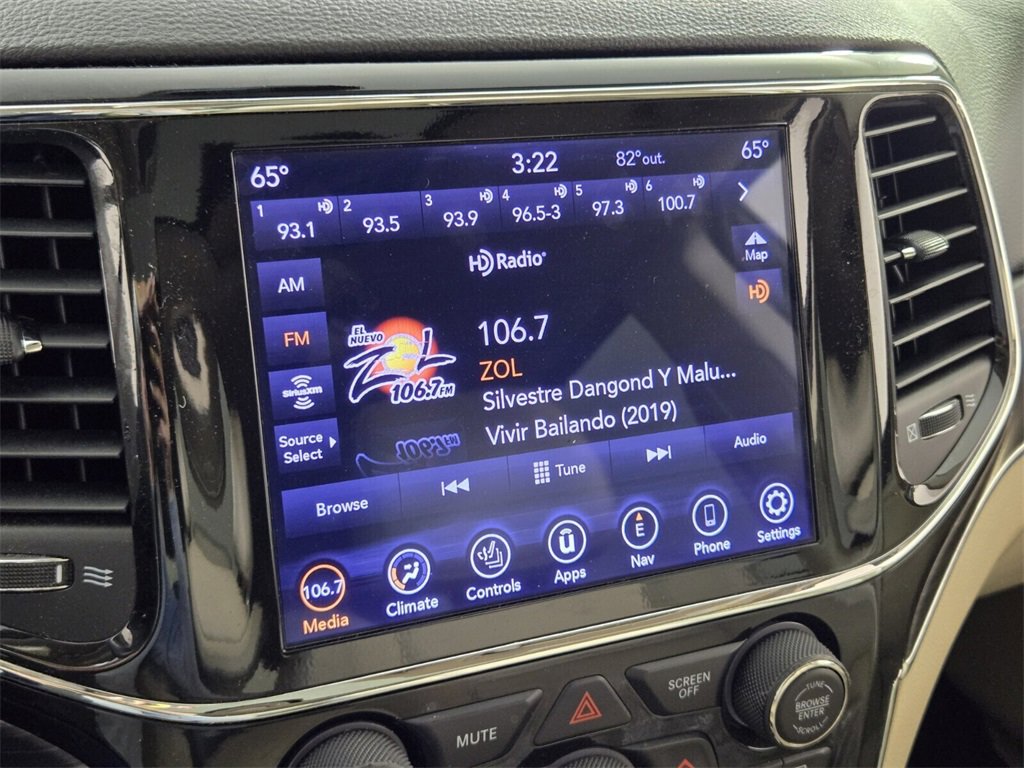 Used 2021 Jeep Grand Cherokee Limited image 19