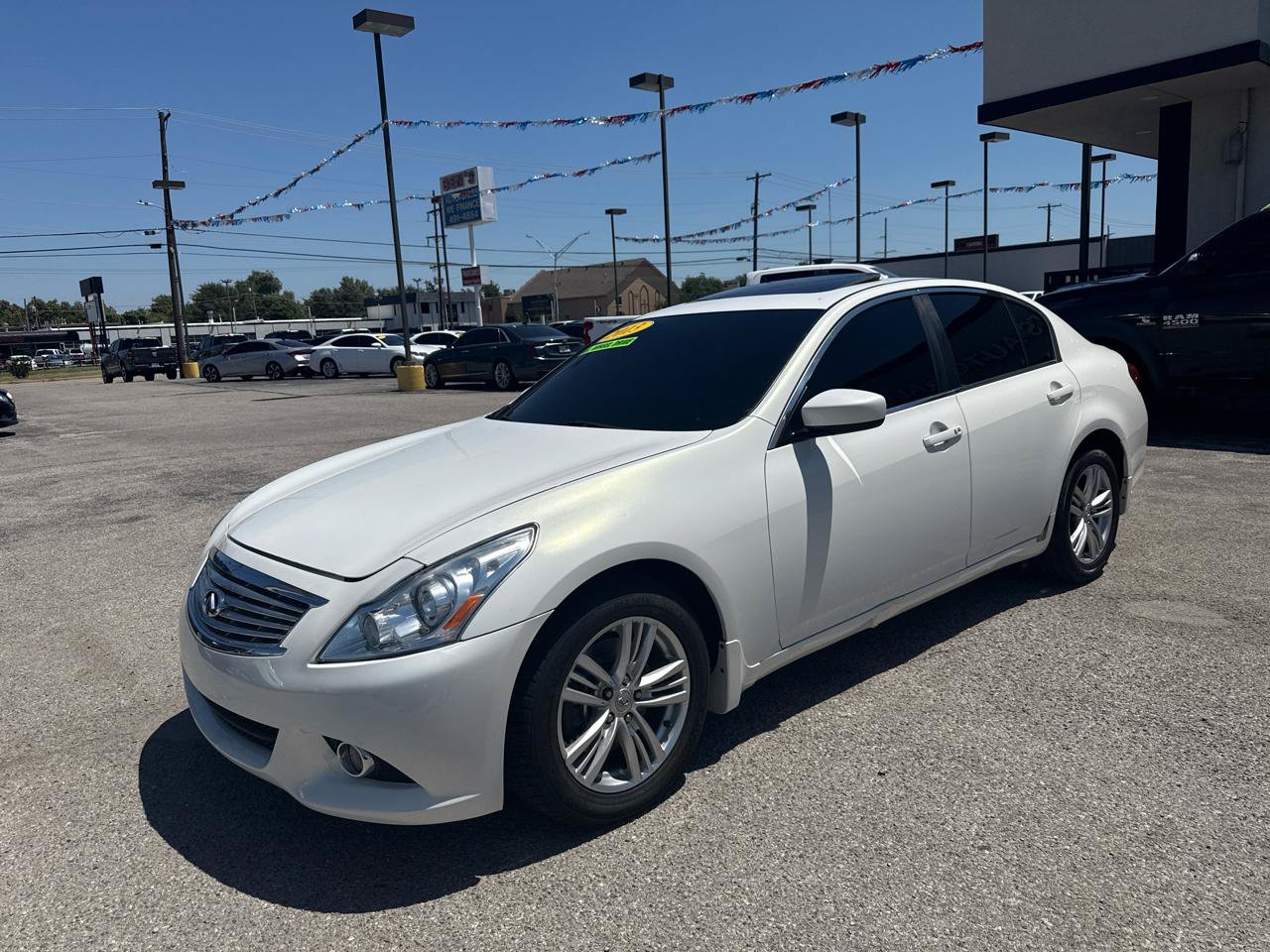 Used 2013 INFINITI G37 x Sedan w/ Premium Pkg AWD/4WD image 2