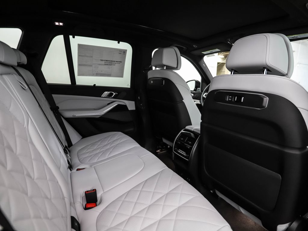 New 2026 BMW X5 xDrive40i w/ M Sport Package AWD/4WD image 26