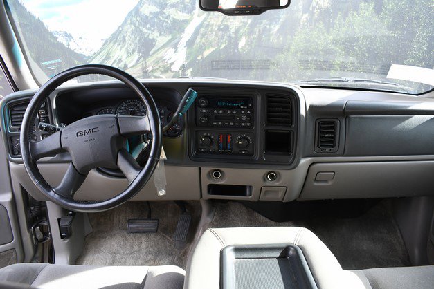 Used 2003 GMC Yukon SLE image 18
