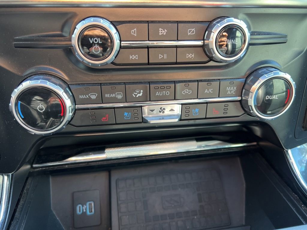 Used 2022 Ford F150 Lariat image 31