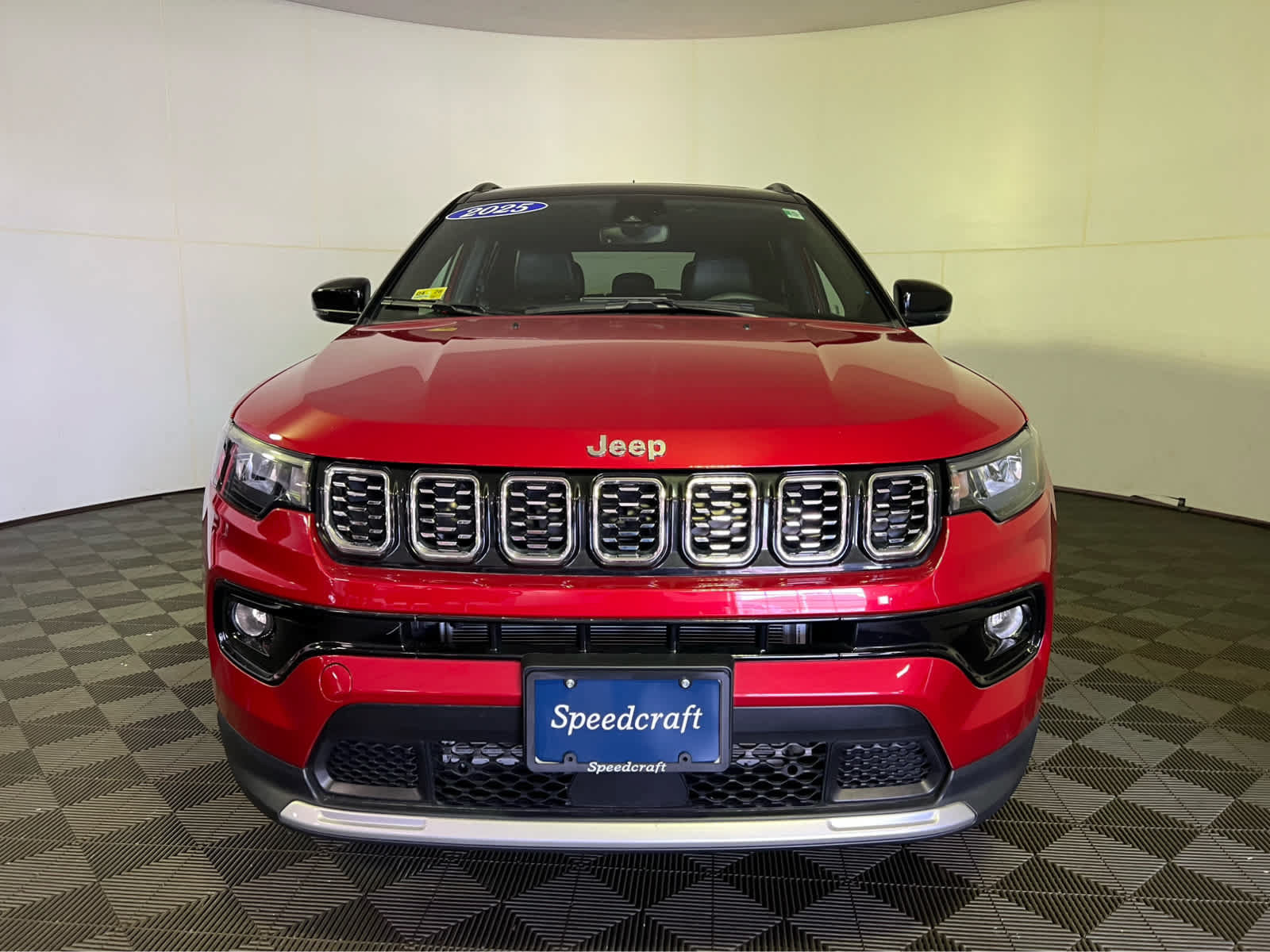 Used 2025 Jeep Compass Limited w/ Sun & Sound Group AWD/4WD image 2