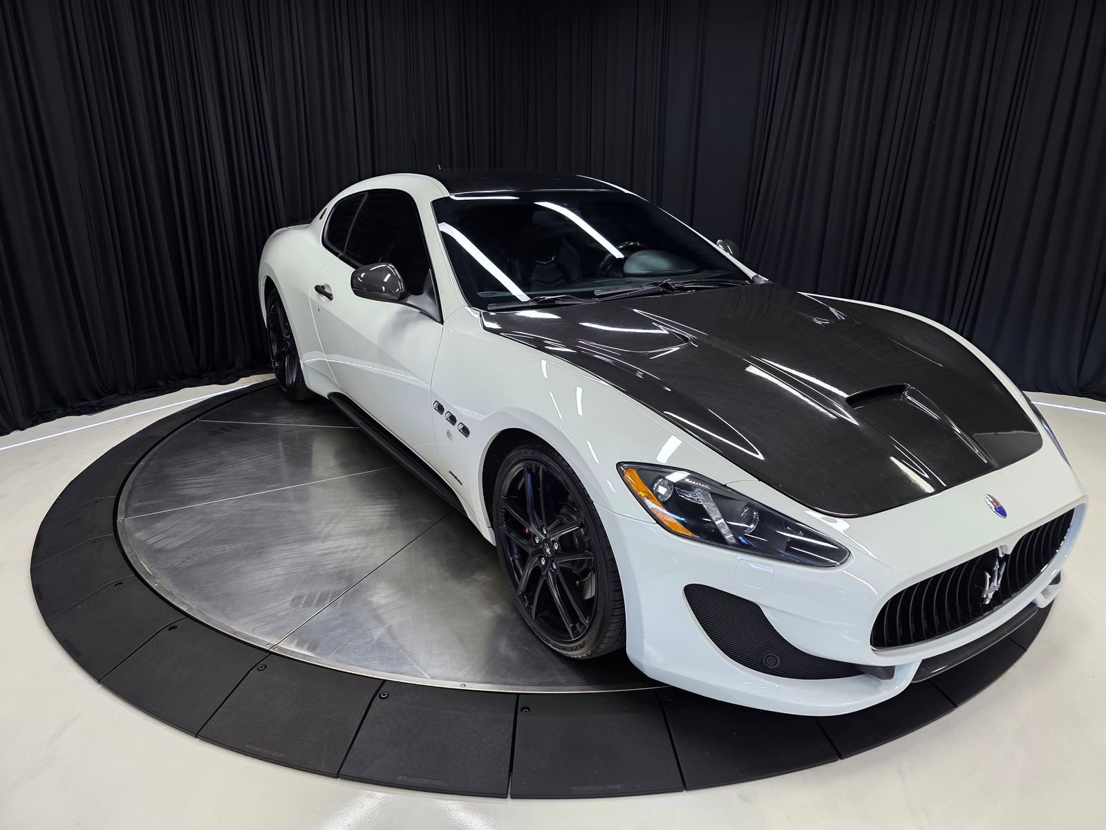 Used 2015 Maserati GranTurismo Sport RWD image 8