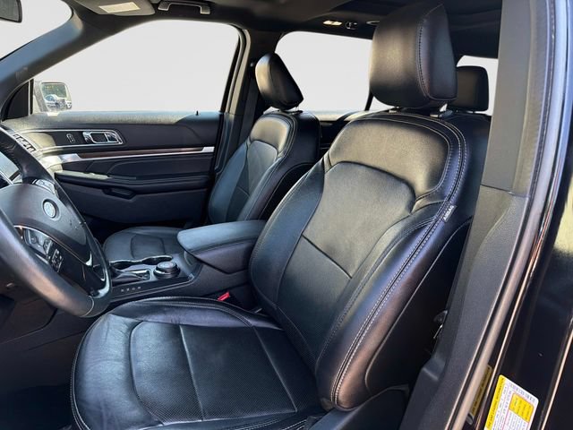Used 2019 Ford Explorer Limited w/ Ford Safe & Smart Package AWD/4WD image 22