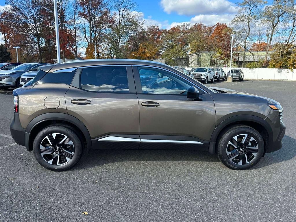 New 2026 Nissan Kicks SV w/ Illumination Package AWD/4WD image 4