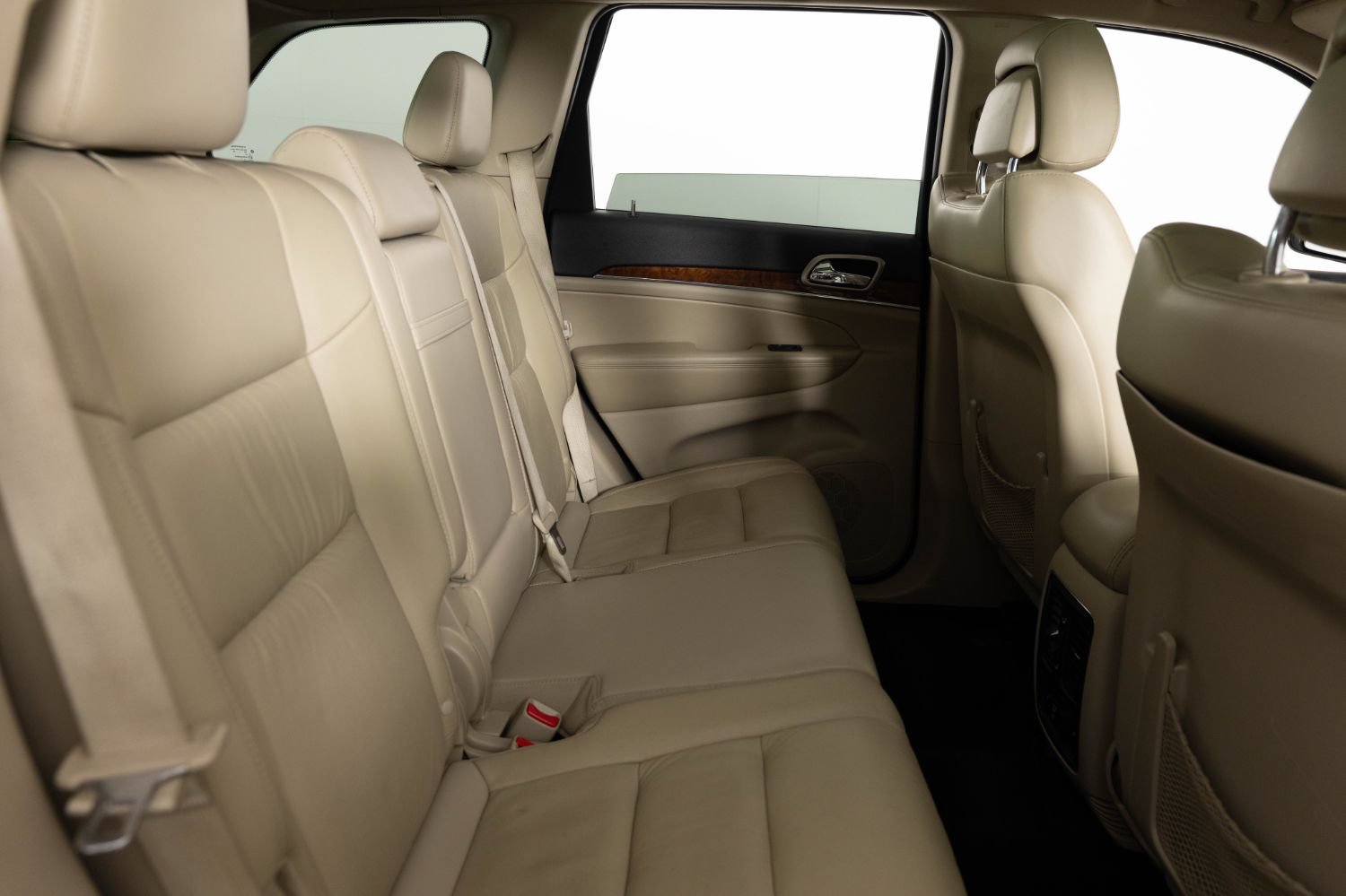 Used 2011 Jeep Grand Cherokee Limited AWD/4WD image 23