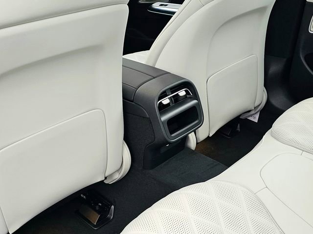 New 2026 Mercedes-Benz E 350 4MATIC Sedan image 24