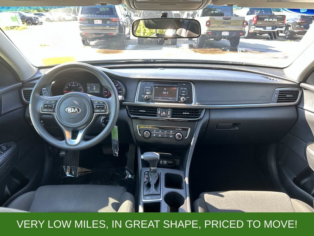 Used 2017 Kia Optima LX FWD image 17