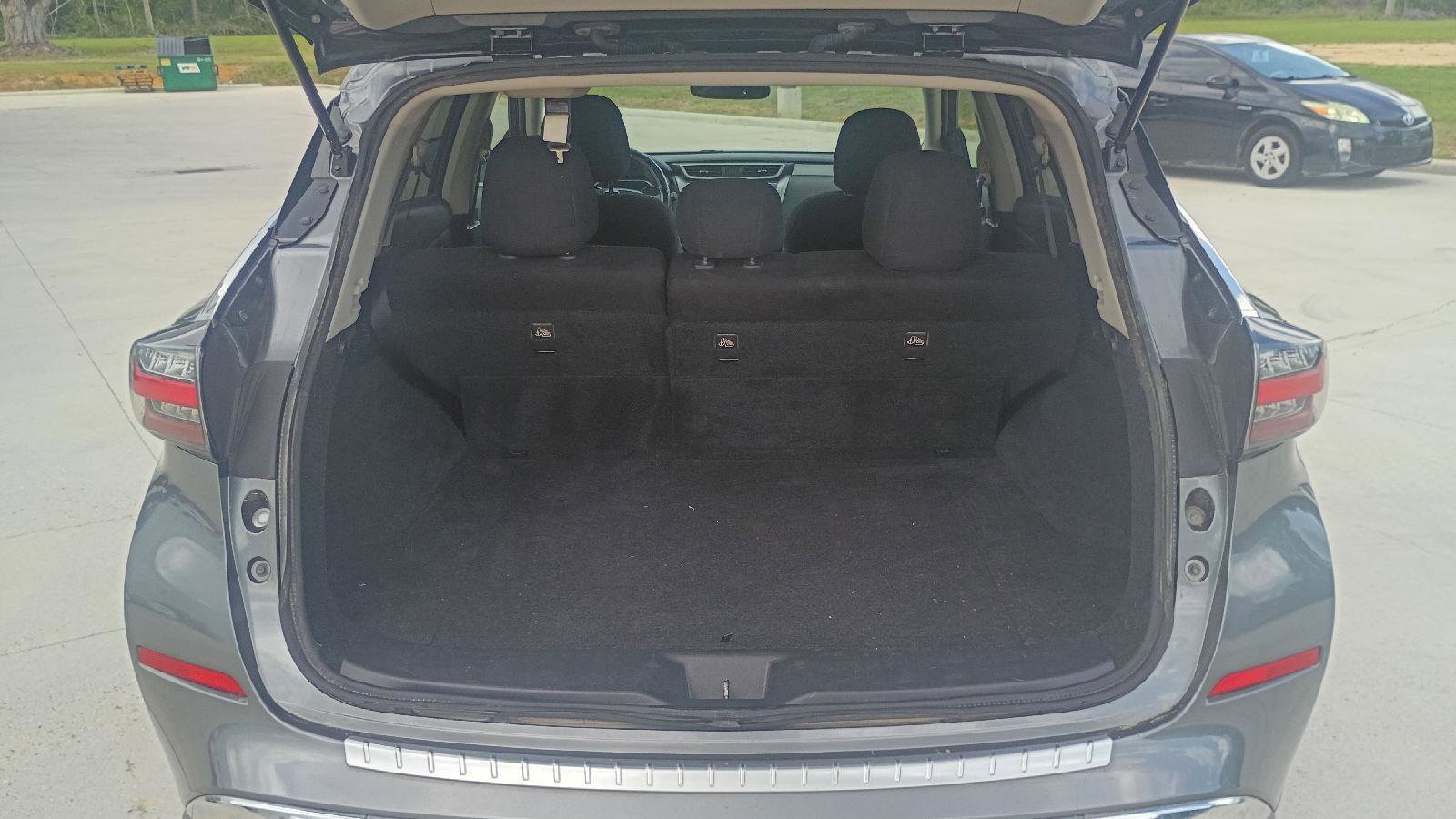 Used 2019 Nissan Murano SV image 16