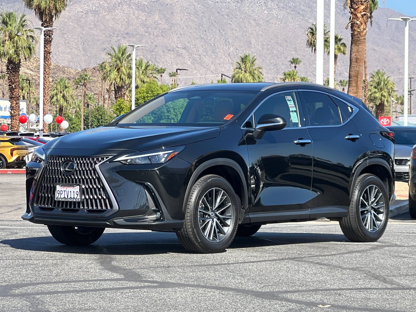 Used 2025 Lexus NX 350h AWD w/ Accessory Package (Z2) image 7
